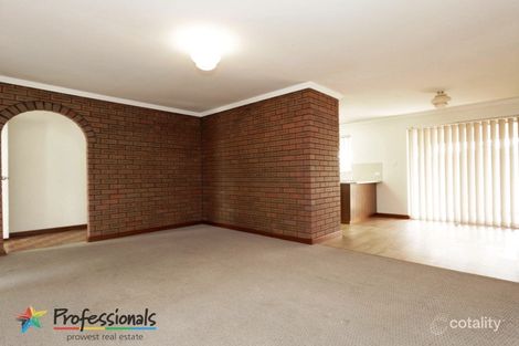 Property photo of 2/12 Opal Place Riverton WA 6148