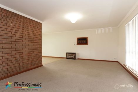 Property photo of 2/12 Opal Place Riverton WA 6148
