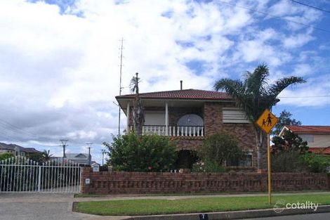 7 Royal Cres, Woonona, NSW 2517