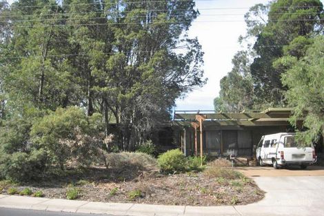 75 Barracks Rd, Hope Valley, SA 5090