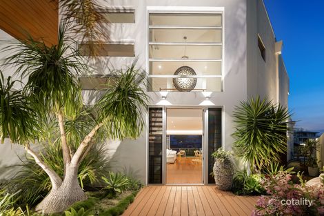 Property photo of 27 Summerland Key Broadbeach Waters QLD 4218