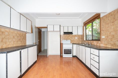 Property photo of 22 Binalong Road Pendle Hill NSW 2145