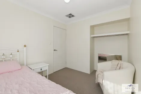 Property photo of 25 Opperman Place Middle Swan WA 6056