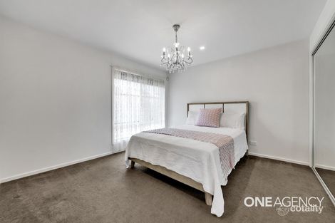 Property photo of 2/3 Rosscommon Place Seabrook VIC 3028