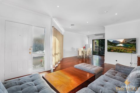 Property photo of 2/6 Kalista Avenue Hillside VIC 3037