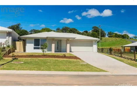 Property photo of 40 Cassidy Crescent Willow Vale QLD 4209