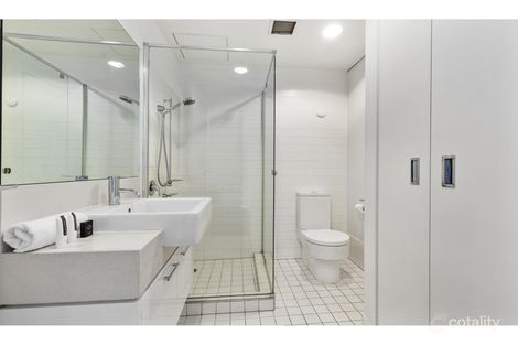 509/198 Harbour Esp, Docklands, VIC 3008