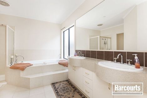 Property photo of 62 Marsh Grove Berwick VIC 3806