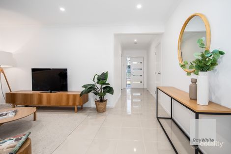 Property photo of 15 Hobart Way Taylors Hill VIC 3037