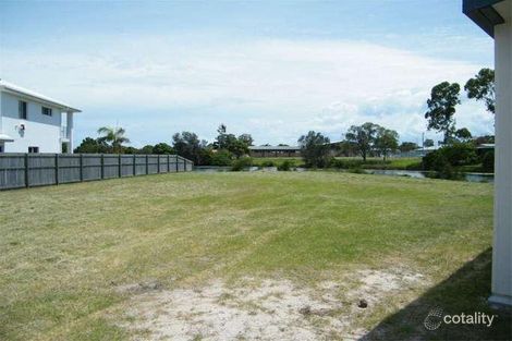 Property photo of 20 Harrison Circuit Urangan QLD 4655
