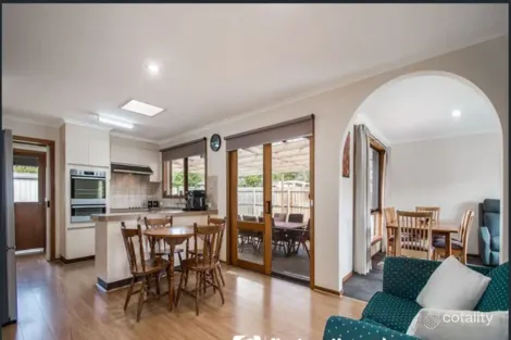 Property photo of 1 Kemp Court Rowville VIC 3178
