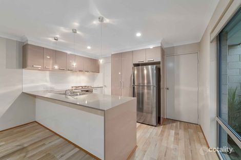 Property photo of 20 Inverson Boulevard Hammond Park WA 6164