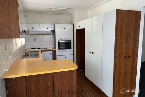 21 Anglers Pl, Eleebana, NSW 2282