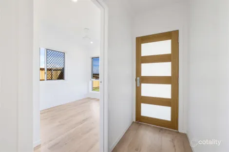 Property photo of 2/89 Logan Road Innes Park QLD 4670