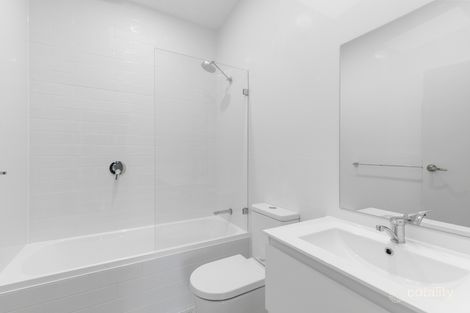 Property photo of 40 Waratah Parade Narraweena NSW 2099