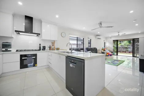 Property photo of 15 Ainslie Place Smithfield QLD 4878