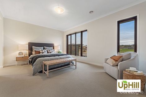 Property photo of 19 Aspire Avenue Clyde North VIC 3978