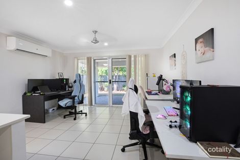 Property photo of 28 Warilla View Blacks Beach QLD 4740