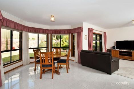 Property photo of 8 Dunalbyn Drive Aberfoyle Park SA 5159