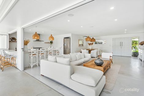 Property photo of 5 Grebe Place Burleigh Waters QLD 4220