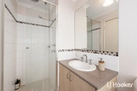 Property photo of 3/11 Liberton Place Coodanup WA 6210