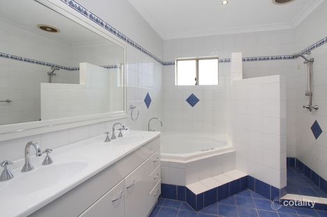 Property photo of 28 Keesing Street Edensor Park NSW 2176