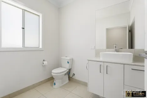 Property photo of 14 Cinnamara Circuit Tarneit VIC 3029