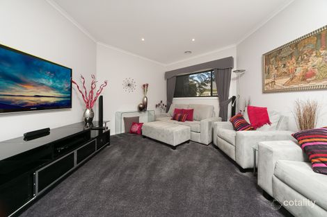 Property photo of 93 Whistler Drive Berwick VIC 3806