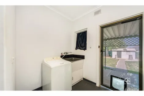 Property photo of 13 Peacock Road Elizabeth Downs SA 5113