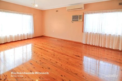Property photo of 18 Omaroo Avenue Doonside NSW 2767