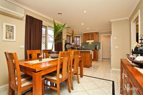 Property photo of 9 Cleland Way Caroline Springs VIC 3023