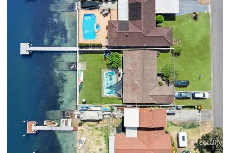 Property photo of 32 Marina View Parade St Huberts Island NSW 2257