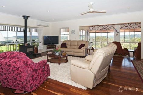 Property photo of 9 Panoramic Drive Preston QLD 4352