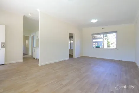 Property photo of 13 Pollard Way Warnbro WA 6169