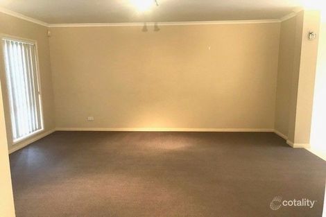 Property photo of 28 Bungarim Wynd Sydenham VIC 3037
