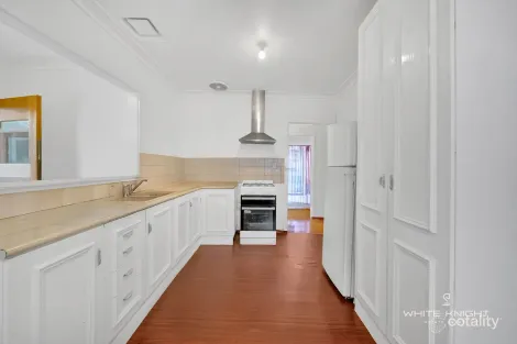 Property photo of 36 Thorndon Drive St Albans VIC 3021