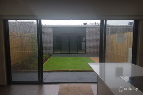 Property photo of 18 Cherry Tree Lane Clyde VIC 3978