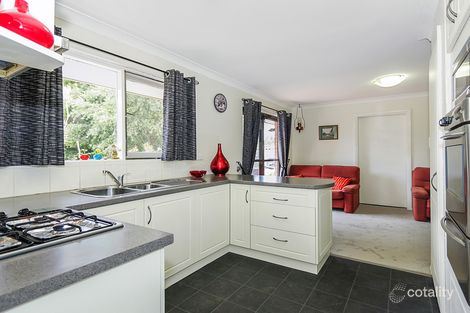 106 Carisbrooke St, Maddington, WA 6109