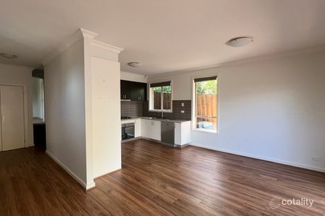 Property photo of 2/43 St Vigeons Road Reservoir VIC 3073