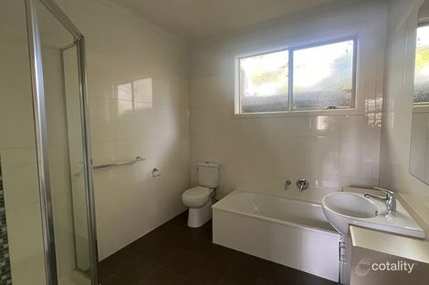 Property photo of 2/43 St Vigeons Road Reservoir VIC 3073