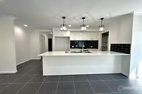 Property photo of 93 Whitby Circuit Jimboomba QLD 4280