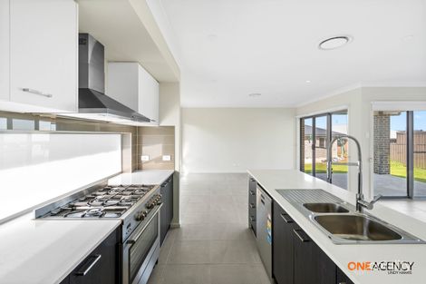 Property photo of 85 Benjamin Circuit Hunterview NSW 2330