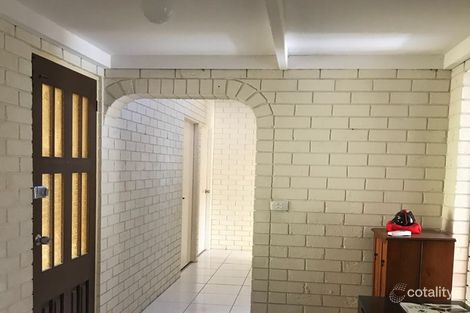 Property photo of 42 Theodore Place Molendinar QLD 4214