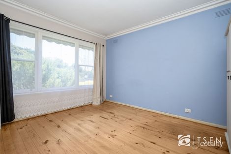 Property photo of 16 Green Street Long Gully VIC 3550