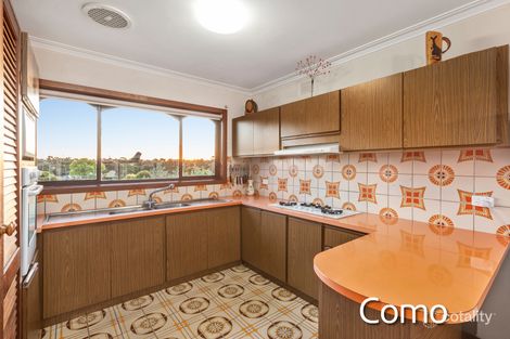 Property photo of 11 Scott Grove Kingsbury VIC 3083