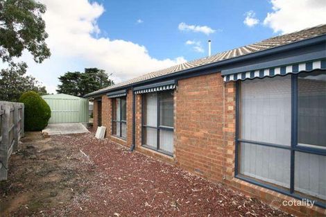 Property photo of 16 Edeys Run Hampton Park VIC 3976