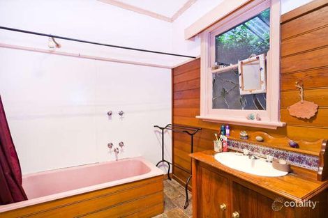 Property photo of 8 Hennigan Crescent Forrest VIC 3236