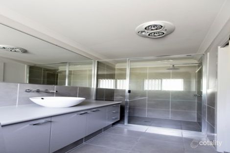 Property photo of 3 Pegasus Court Lammermoor QLD 4703
