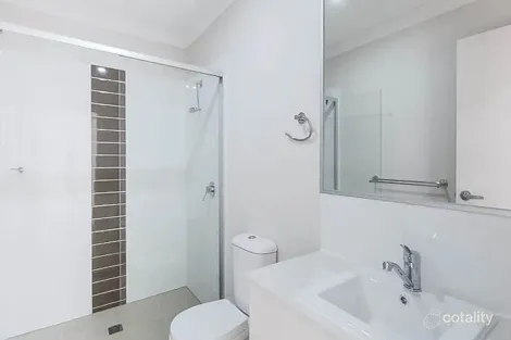 Property photo of 2/32 Arburry Crescent Brassall QLD 4305