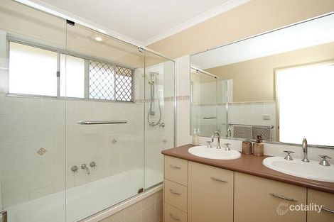 Property photo of 8 Raintree Street Mansfield QLD 4122